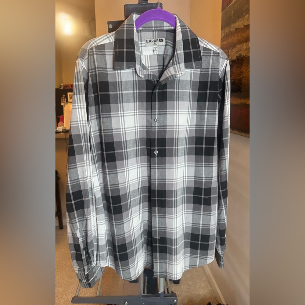 Express plaid 100% cotton fitted men’s shirt, M